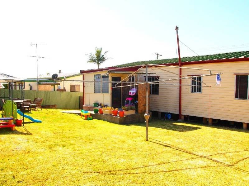 27 First Street, Warragamba NSW 2752