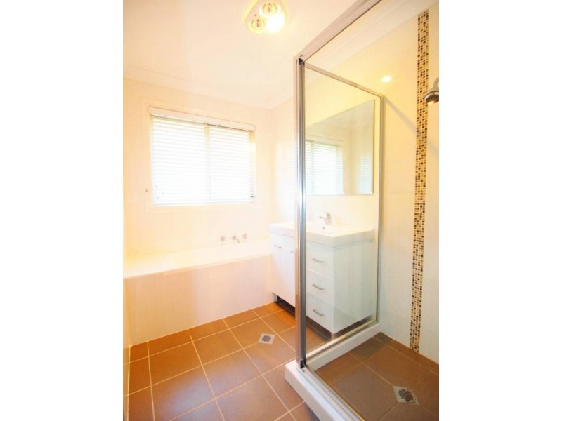 2/9 Blaxland Road, Penrith NSW 2750