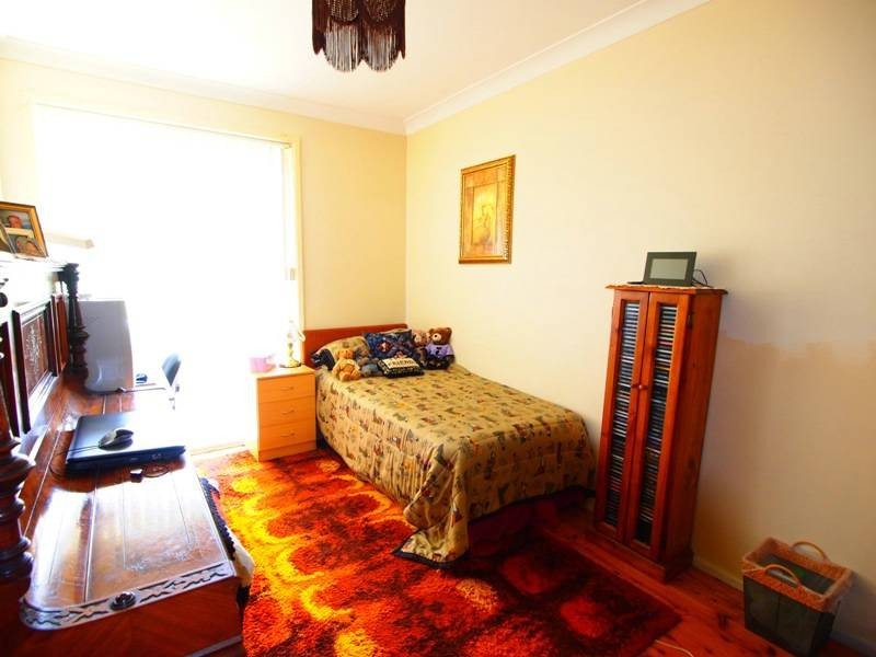 11 Thirteenth Street, Warragamba NSW 2752