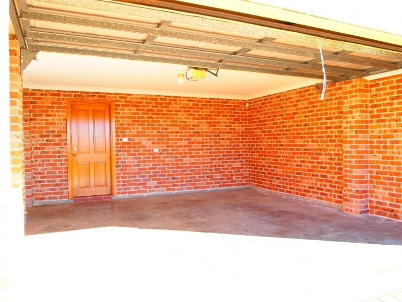 8 Bindee Close, Glenmore Park NSW 2745