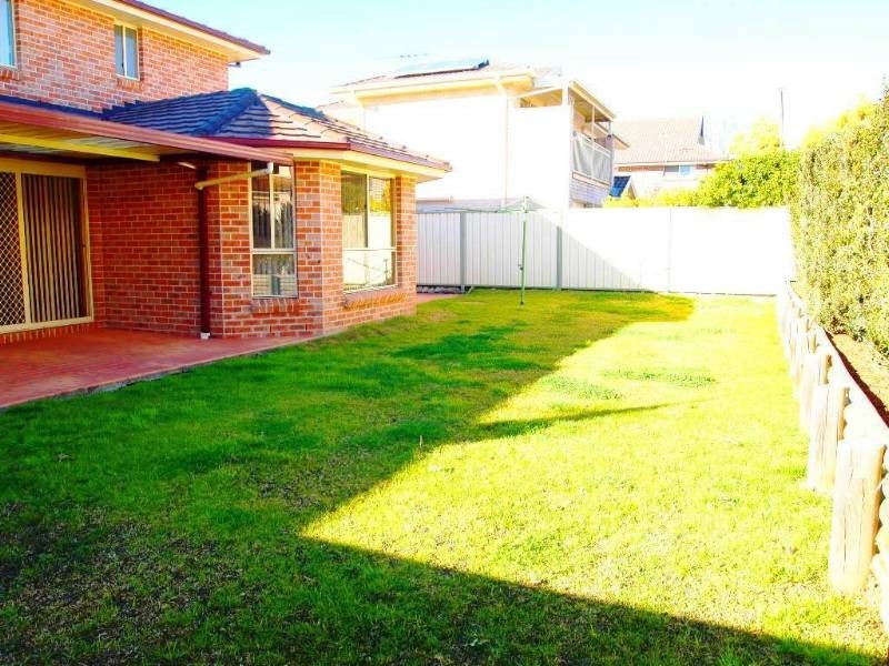 8 Bindee Close, Glenmore Park NSW 2745