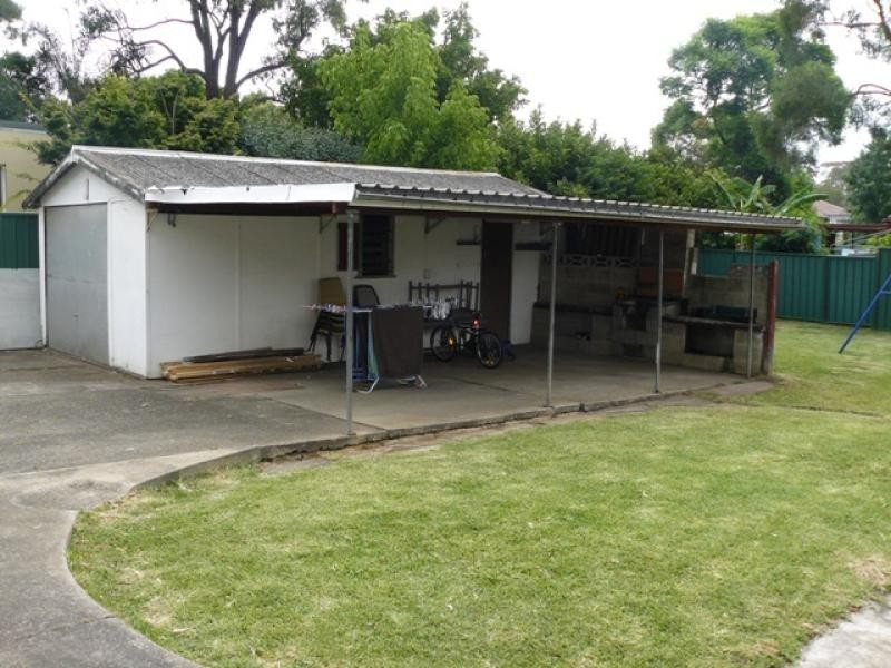 82 Dora St, Blacktown NSW 2148