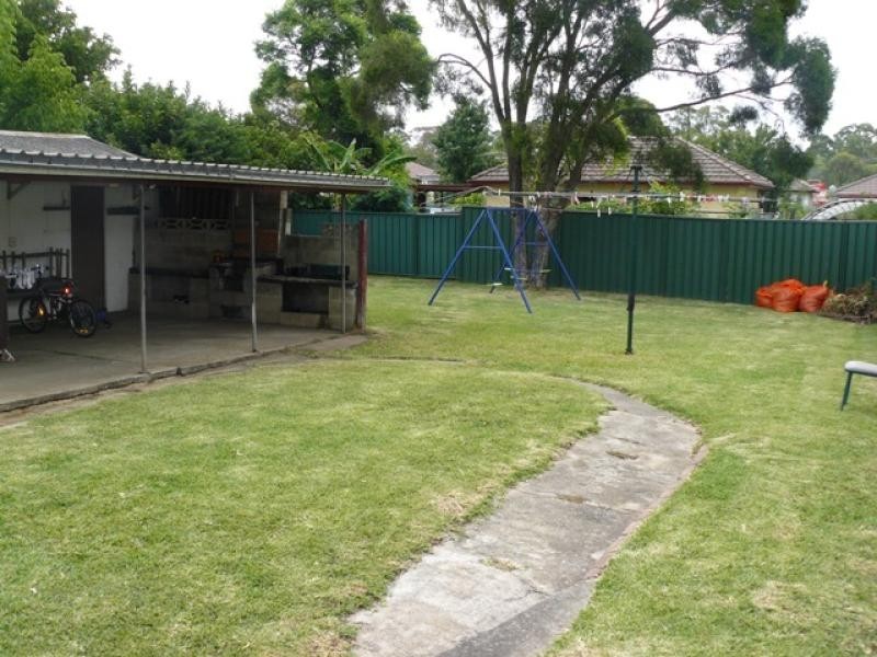82 Dora St, Blacktown NSW 2148