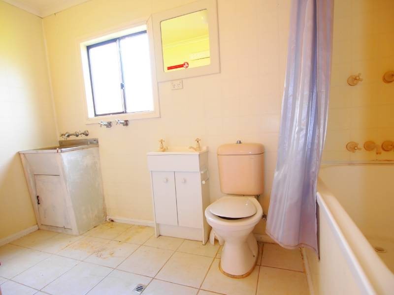 126 Hume Cres, Werrington County NSW 2747