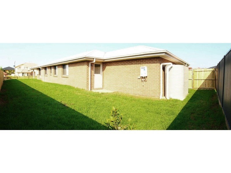 1 Crossley Ave, Glenmore Park NSW 2745