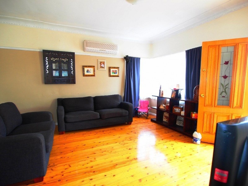 76 Cambridge Street, Cambridge Park NSW 2747