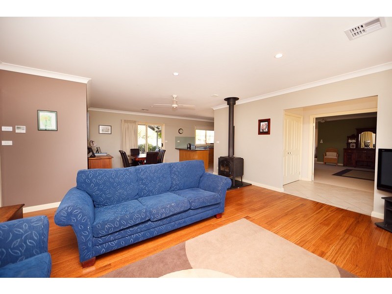 16 Middle Street, Murrumbateman NSW 2582