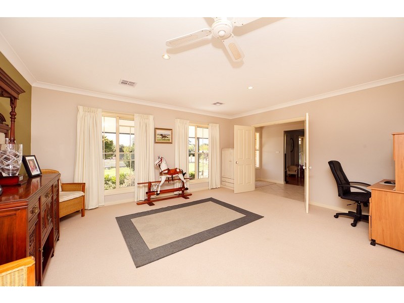 16 Middle Street, Murrumbateman NSW 2582