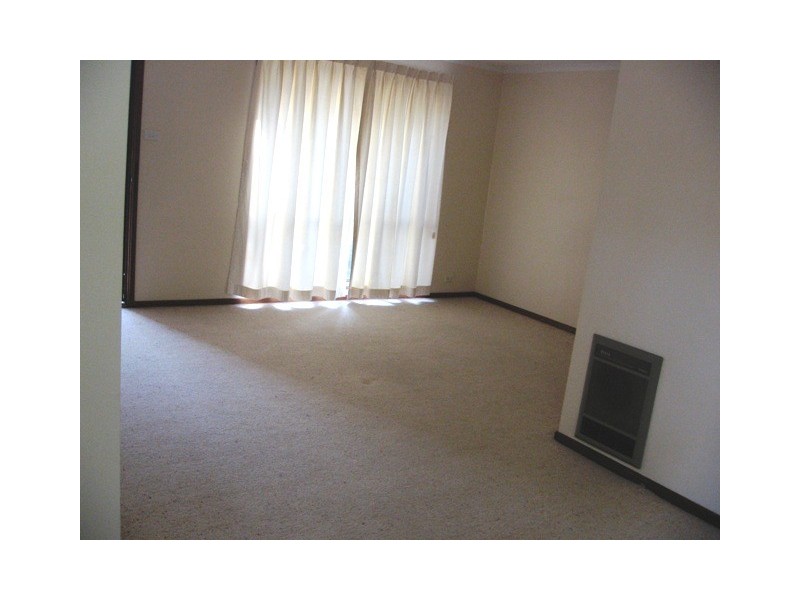 106 Dexter Street, Cook ACT 2614
