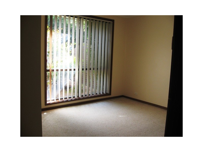 106 Dexter Street, Cook ACT 2614