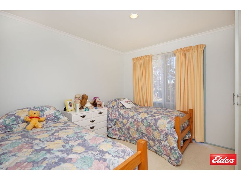 10 Hirschfeld Crescent, Macgregor ACT 2615