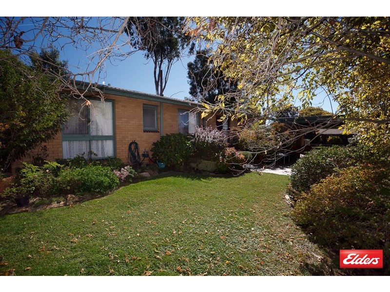 10 Hirschfeld Crescent, Macgregor ACT 2615