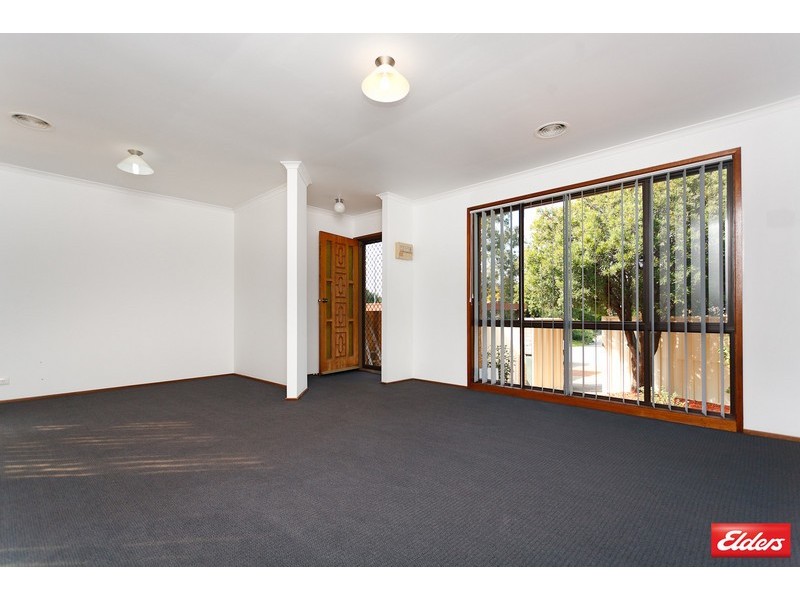 9 Summerville Crescent, Florey ACT 2615