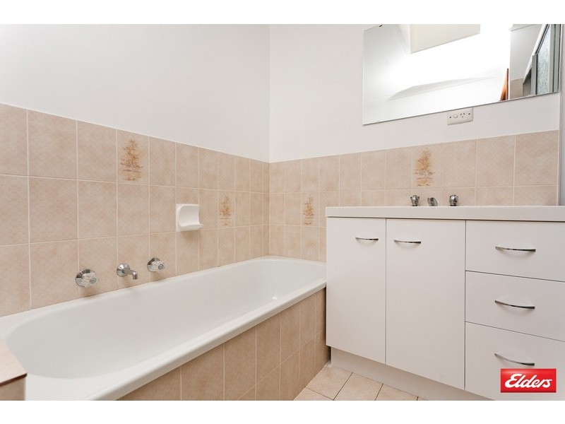 9 Summerville Crescent, Florey ACT 2615