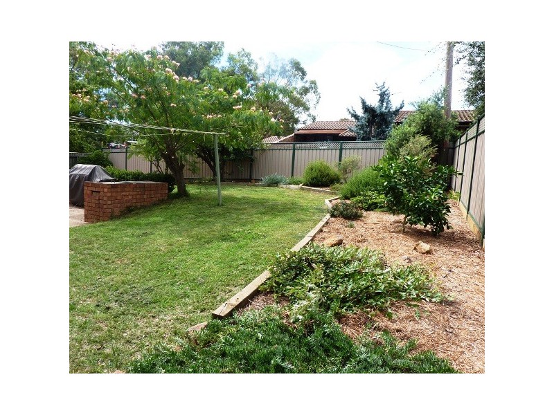 25 Broadby Close, Spence ACT 2615