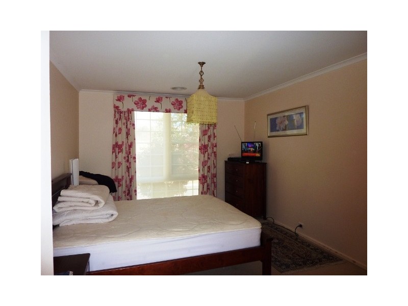 25 Broadby Close, Spence ACT 2615
