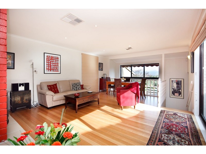 16 Barrett Street, Macgregor ACT 2615