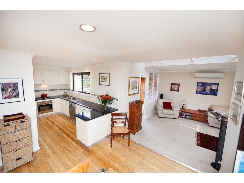 16 Barrett Street, Macgregor ACT 2615