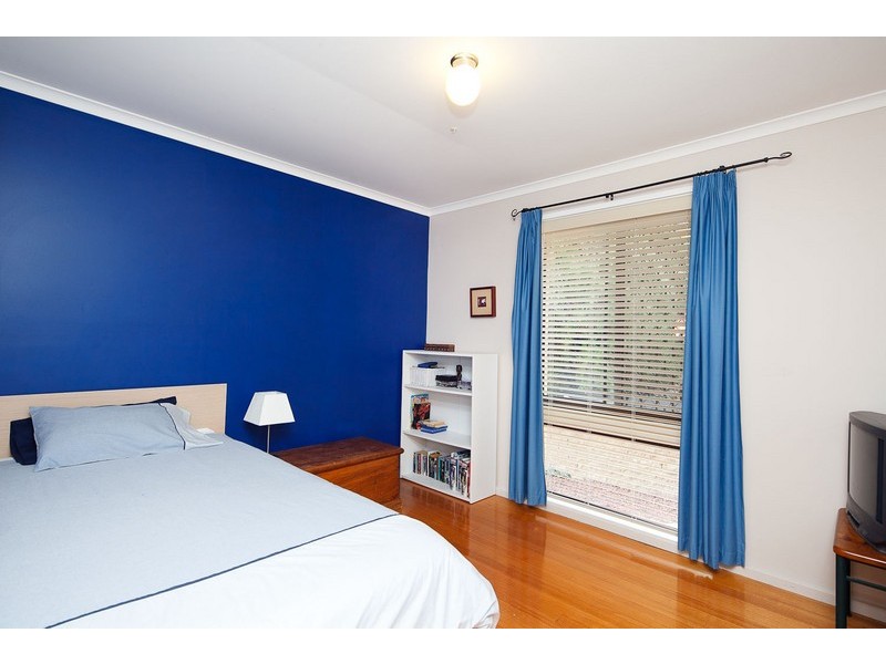 16 Barrett Street, Macgregor ACT 2615
