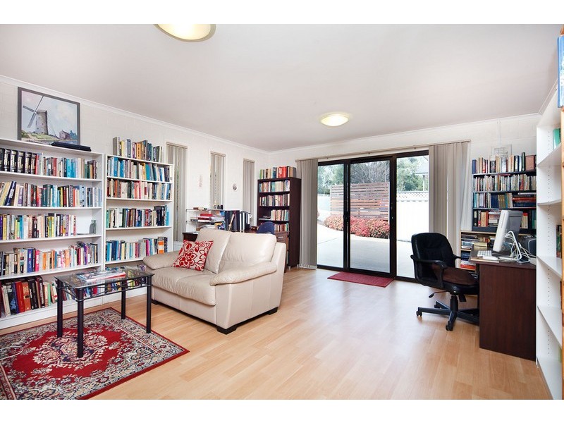 16 Barrett Street, Macgregor ACT 2615