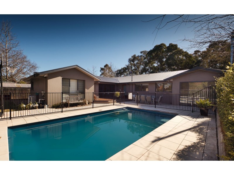 10 Coppin Place, Weetangera ACT 2614