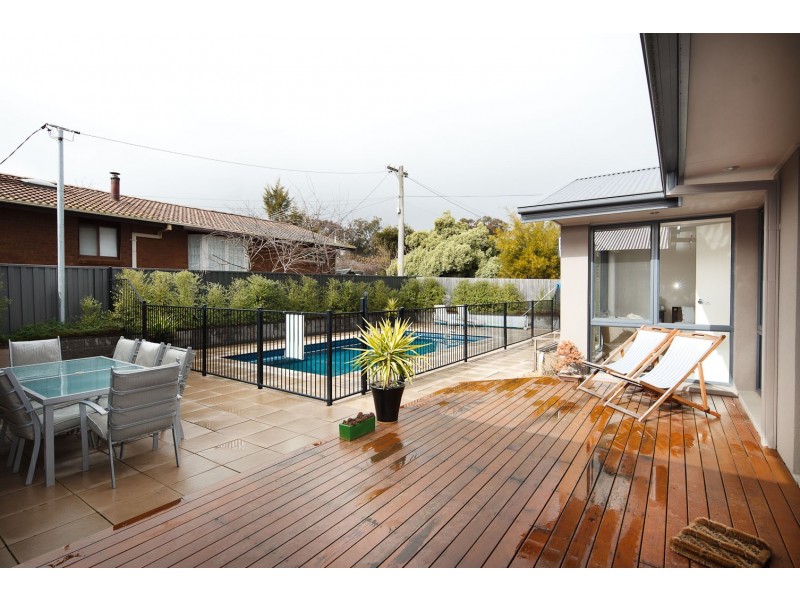 10 Coppin Place, Weetangera ACT 2614