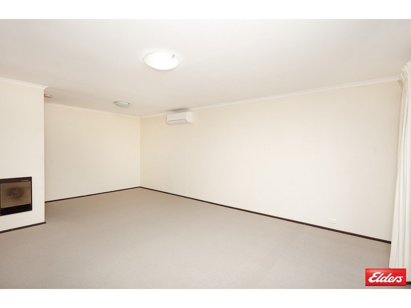 2 Dexter Street, Cook ACT 2614
