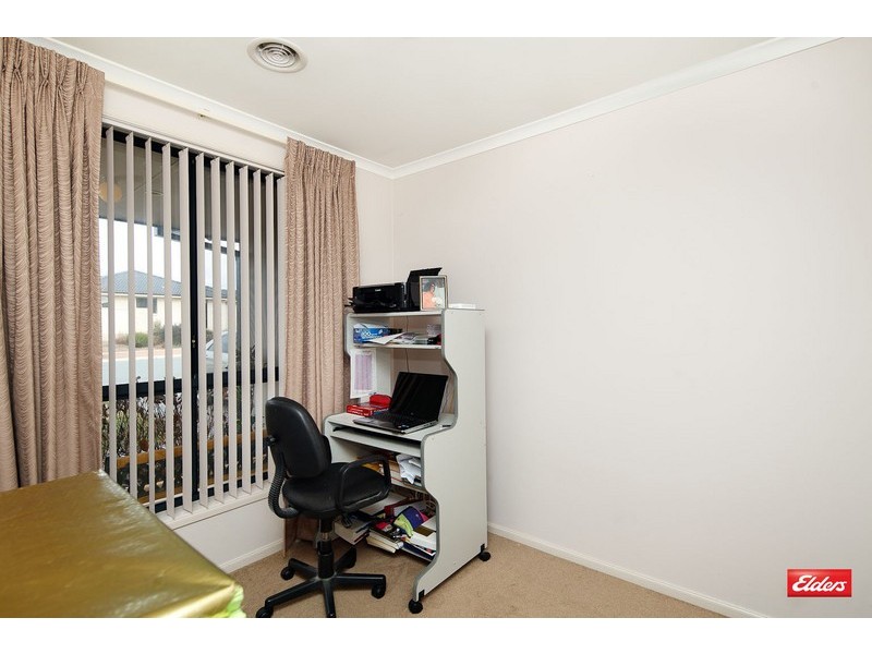 13 Shrivell Circuit, Dunlop ACT 2615