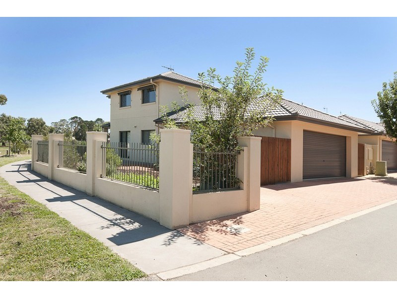 27 Katoomba Street, Harrison ACT 2914