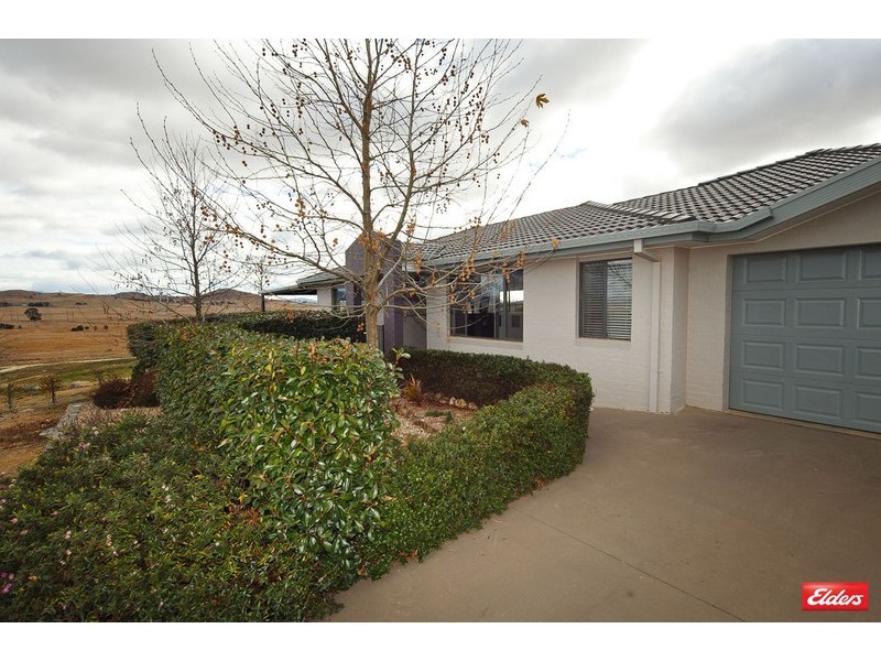 33 Henry Sutton Circuit, Dunlop ACT 2615