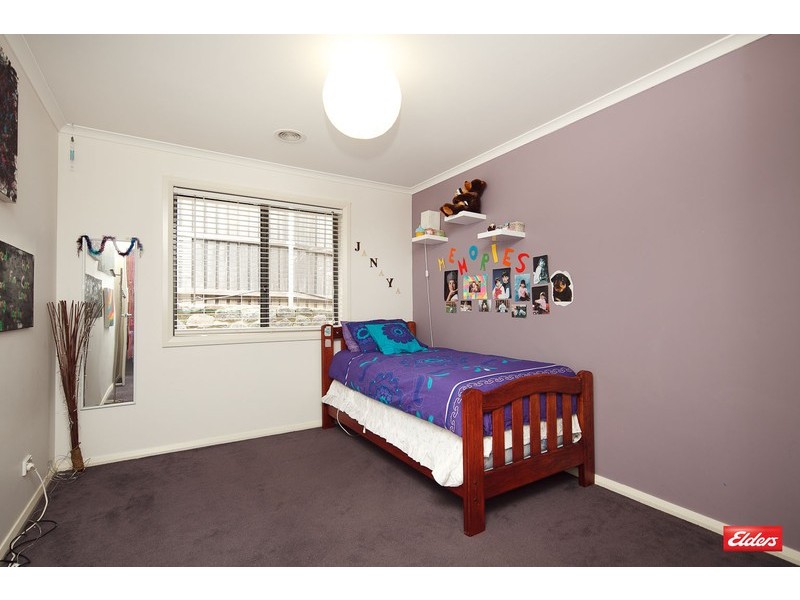 33 Henry Sutton Circuit, Dunlop ACT 2615