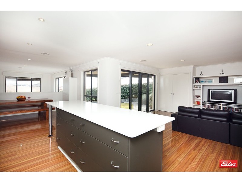 33 Henry Sutton Circuit, Dunlop ACT 2615