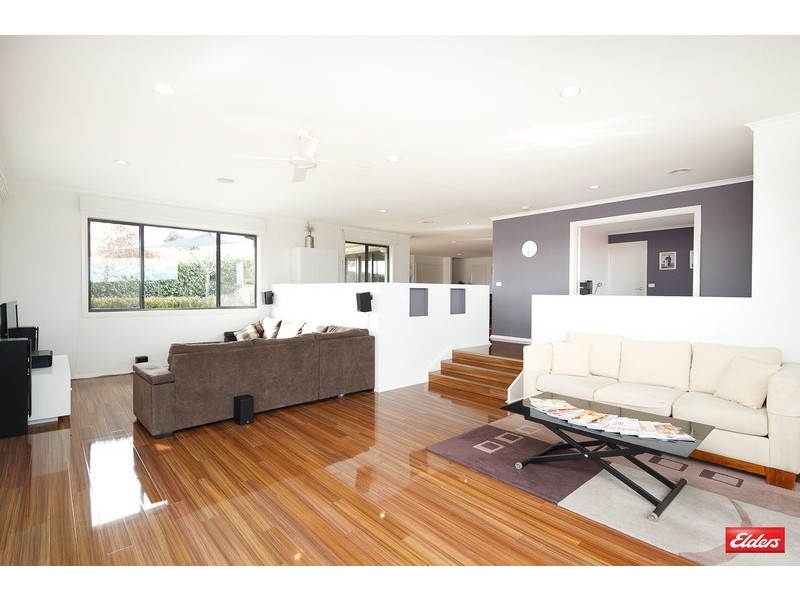 33 Henry Sutton Circuit, Dunlop ACT 2615