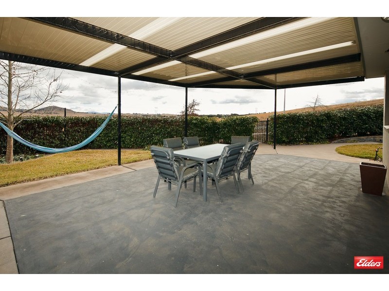 33 Henry Sutton Circuit, Dunlop ACT 2615