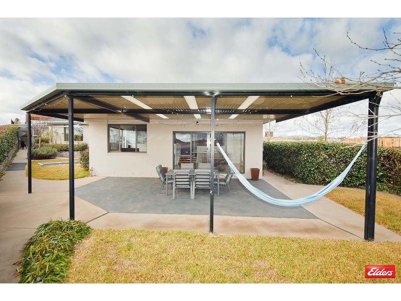 33 Henry Sutton Circuit, Dunlop ACT 2615