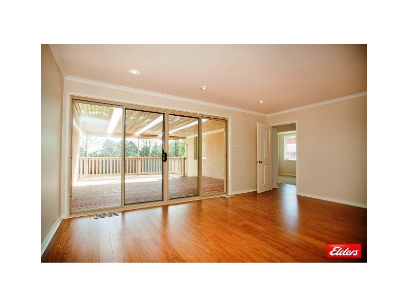 34 Lindrum Crescent, Holt ACT 2615