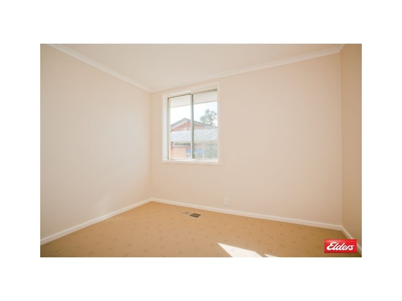 34 Lindrum Crescent, Holt ACT 2615