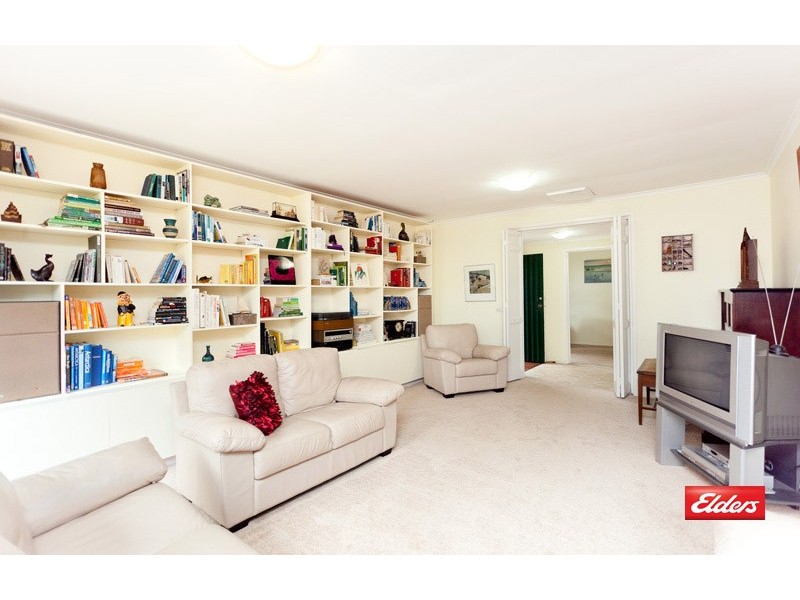 63 Mackellar Crescent, Cook ACT 2614