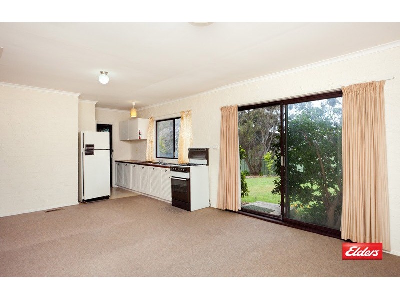 63 Mackellar Crescent, Cook ACT 2614