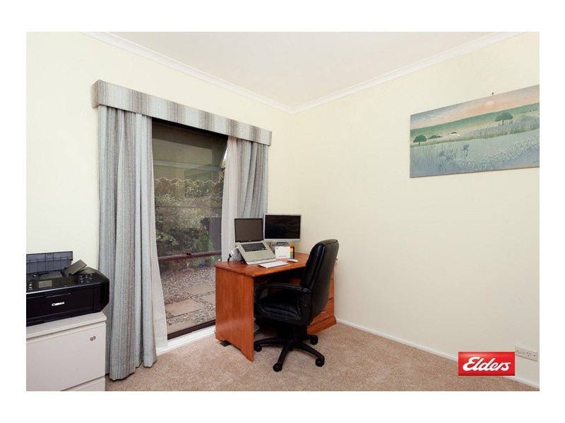 63 Mackellar Crescent, Cook ACT 2614