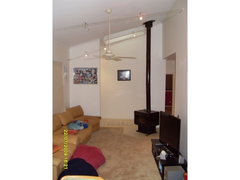 12 Shellshear Place, Florey ACT 2615