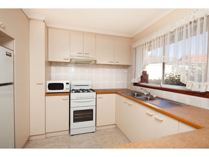 31 Lance Hill Avenue, Dunlop ACT 2615