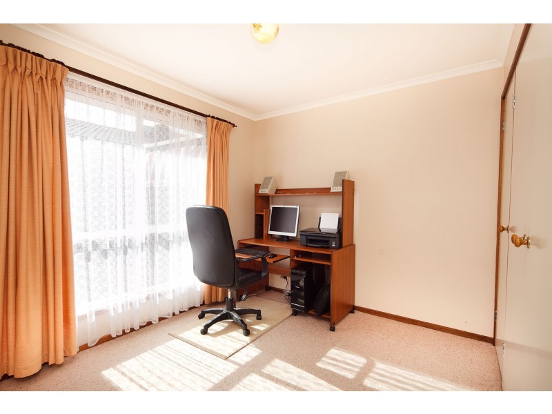 31 Lance Hill Avenue, Dunlop ACT 2615