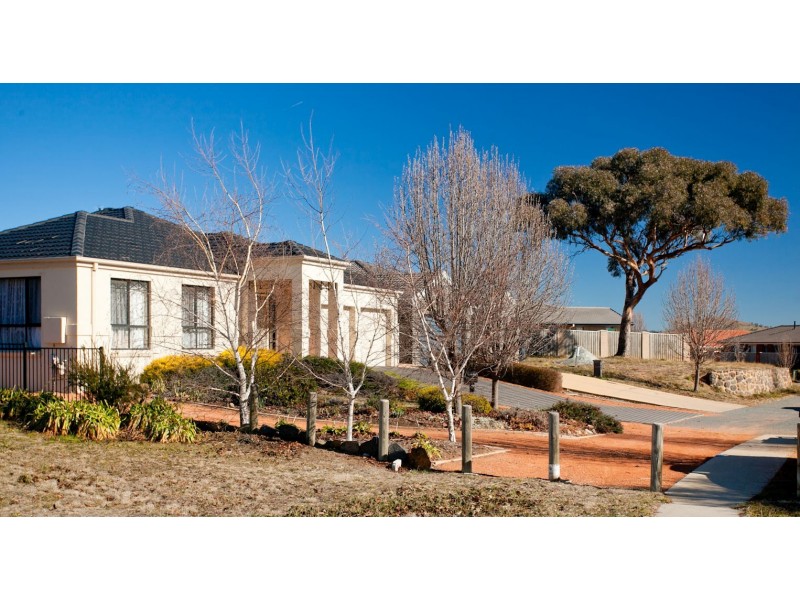 19 Lovely Close, Dunlop ACT 2615