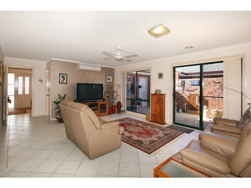 12 Candlebark Close, Nicholls ACT 2913