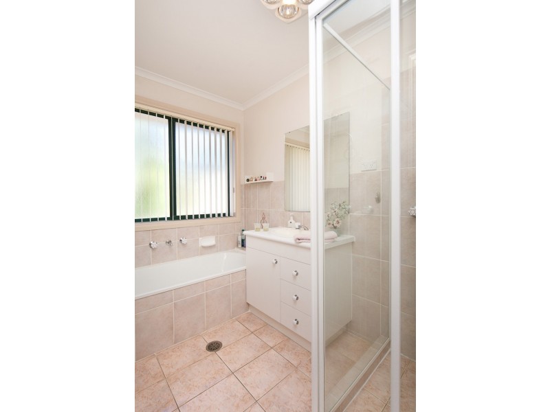 12 Candlebark Close, Nicholls ACT 2913