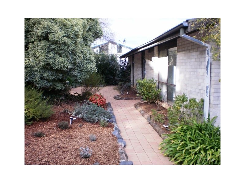 4  Wayal Place, Giralang ACT 2617