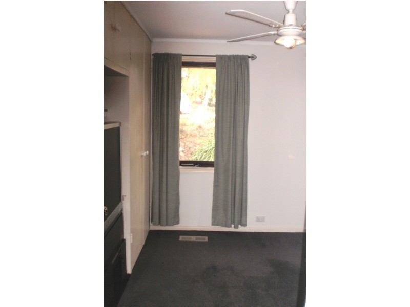 4  Wayal Place, Giralang ACT 2617