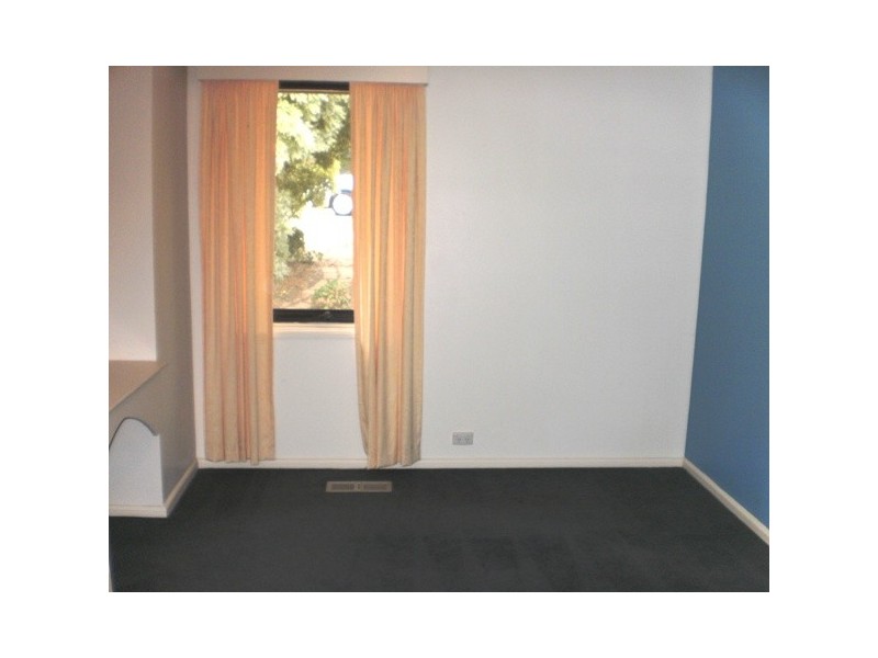 4  Wayal Place, Giralang ACT 2617