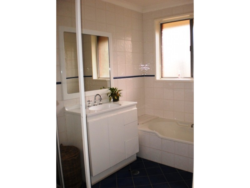 32 Mayo Street, Weetangera ACT 2614